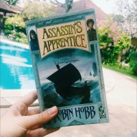 Book Review #33 - Assassin's Apprentice: The Farseer Trilogy, Book One